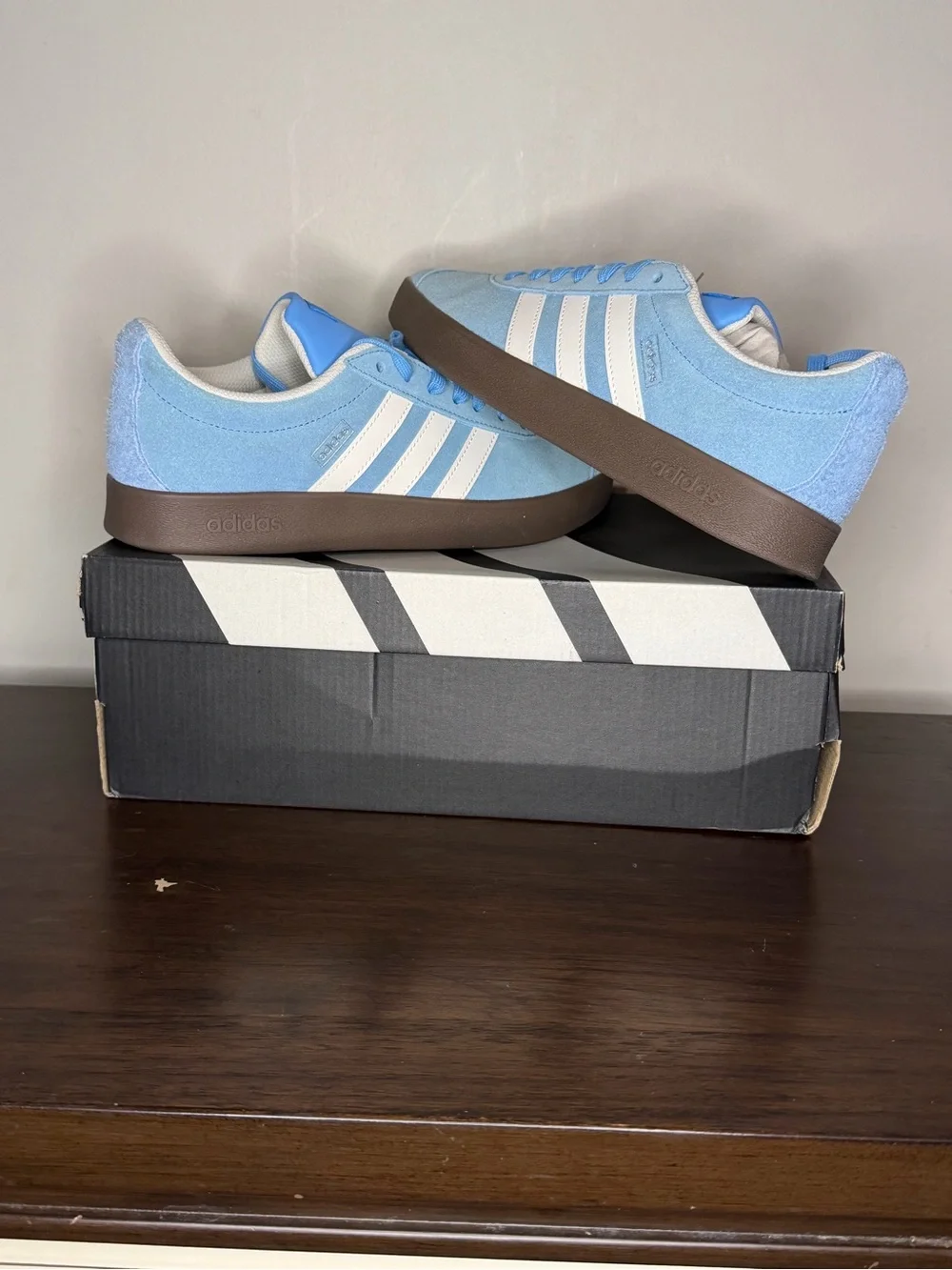 Adidas VL Court 2.0